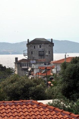 Hotel Avra Ouranoupoli Bagian luar foto