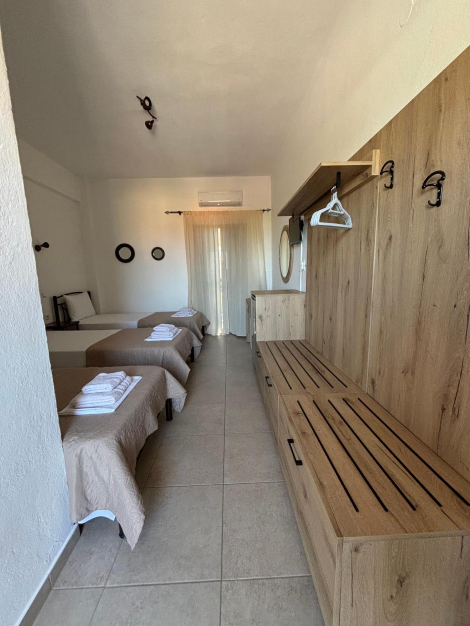 Hotel Avra Ouranoupoli Bagian luar foto